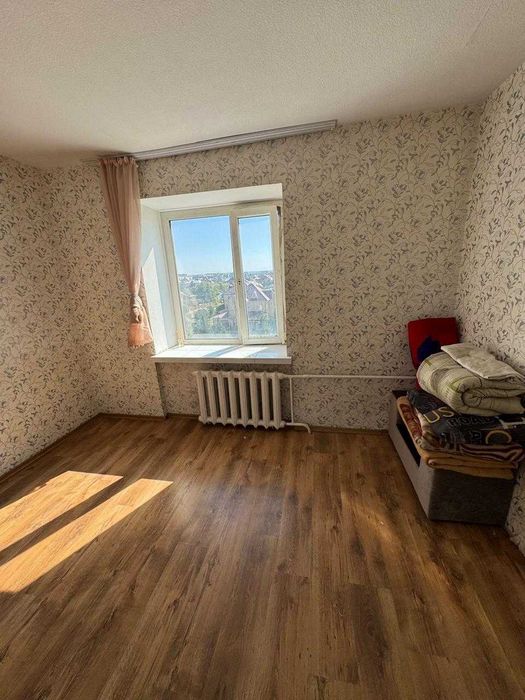 Продается трехкомнатная квартира