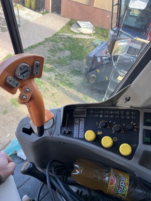 Combina New holland TC 5070 an 2012