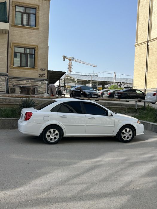гентра 2022 сотилади