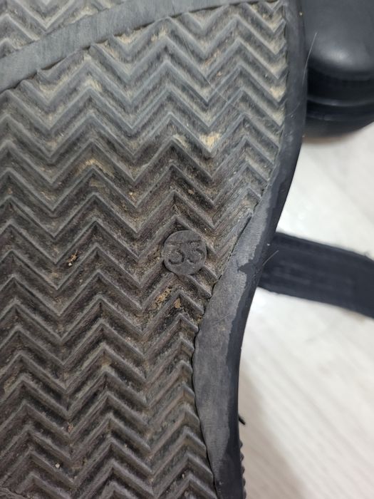 Продаётся бу обувь