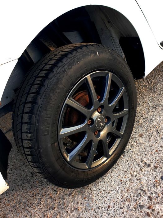 Dacia Logan Laureat, Roti Vara & Iarna