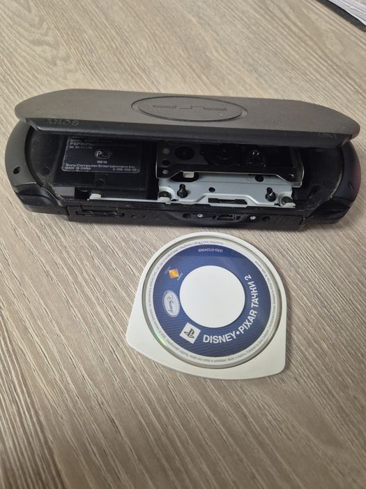 Продам PSP E 1008