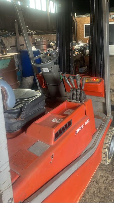 Motostivuitor electric Cesab