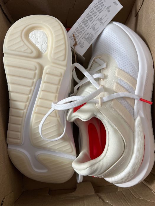 Маратонки ADIDAS