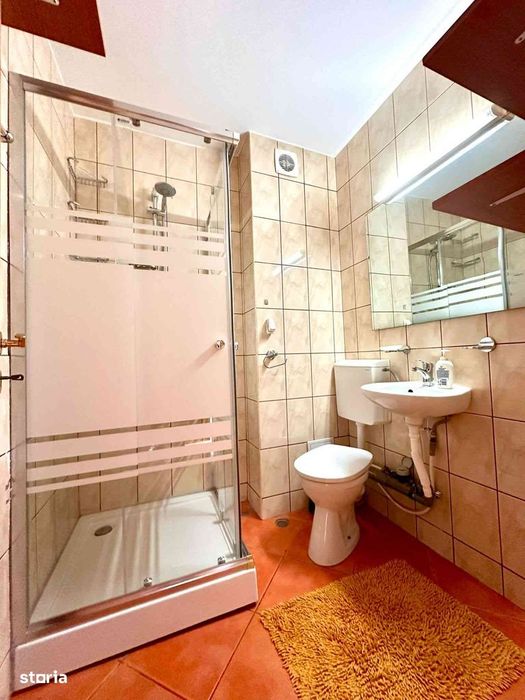 De vânzare apartament 3 camere Arcu, etaj 1 la blocurile tip vilă