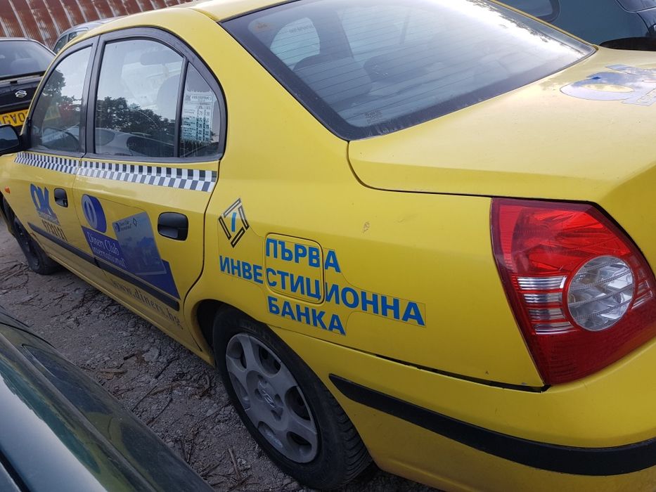 Hyundai Elantra 1.6 На Части !!!