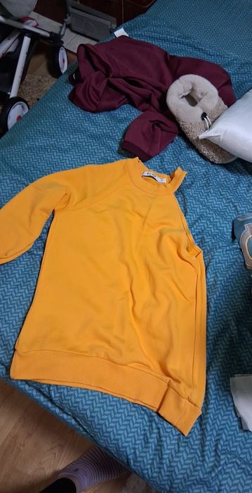 Bluza dama marimea s ,cu o singura maneca