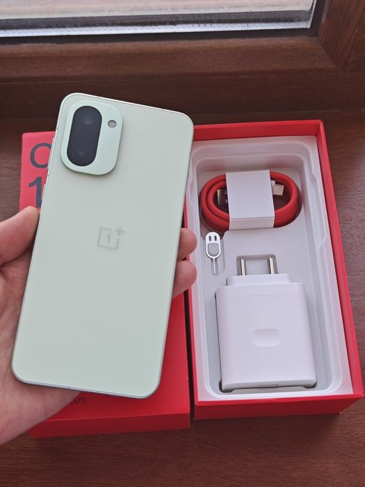OnePlus 15 256Gb 5G как новый