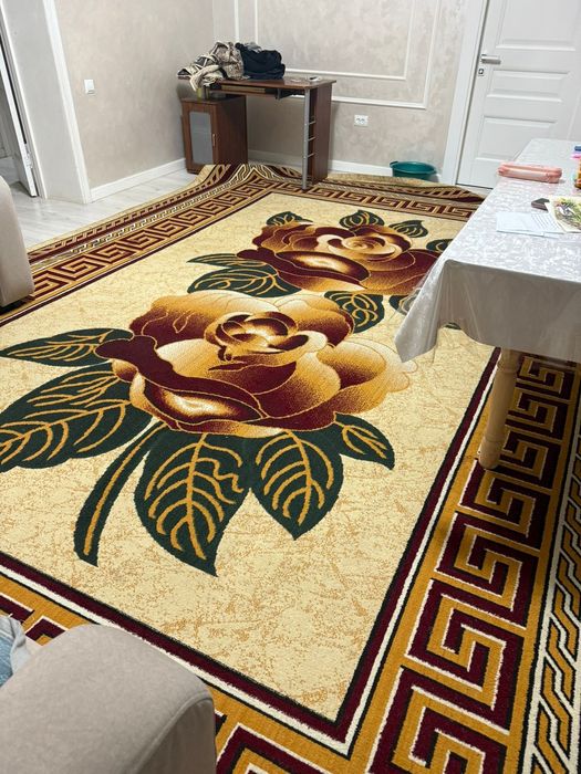 Продам ковер 4,5 на 3,5