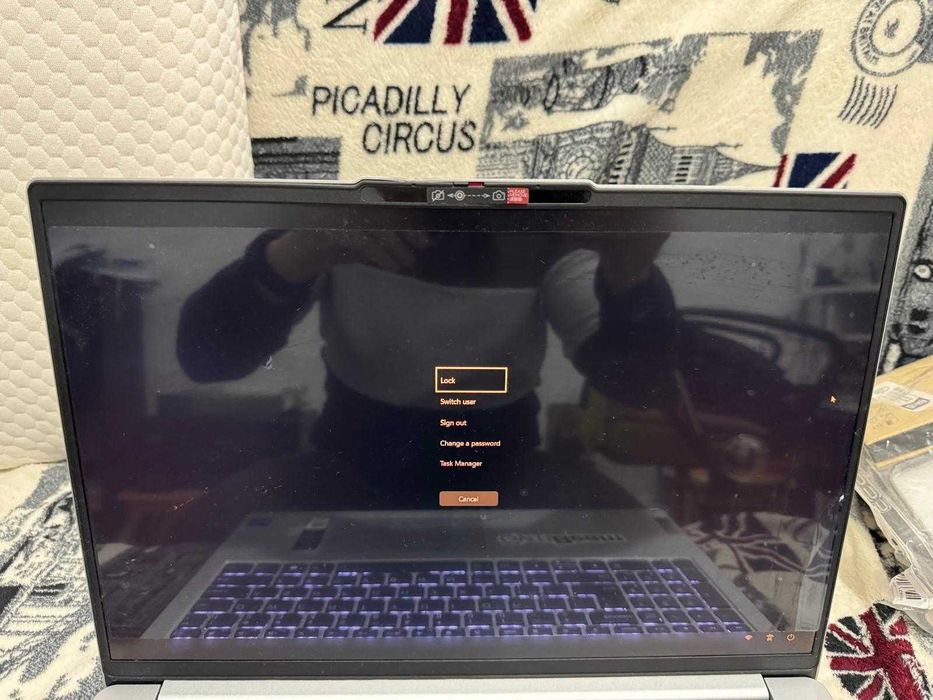 Laptop Lenovo IdeaPad Slim 5 16IAH8 cu procesor Intel® Core™ i5-12450H
