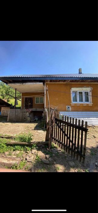 Casa cu 48 arii teren chiuzbaia