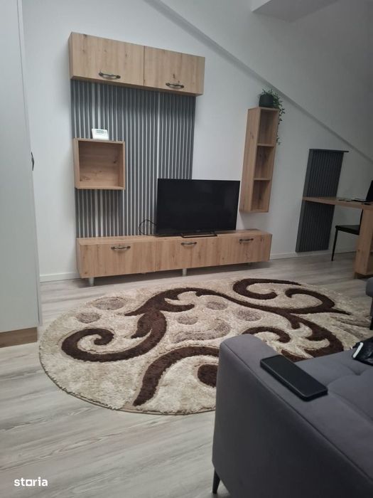 Apartament 1 camera Dec. 37 mp, Baza 3 Carrefour Felicia 370 euro