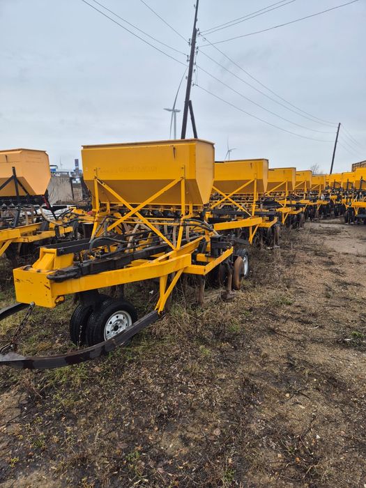 Продам К 700 и сеялки