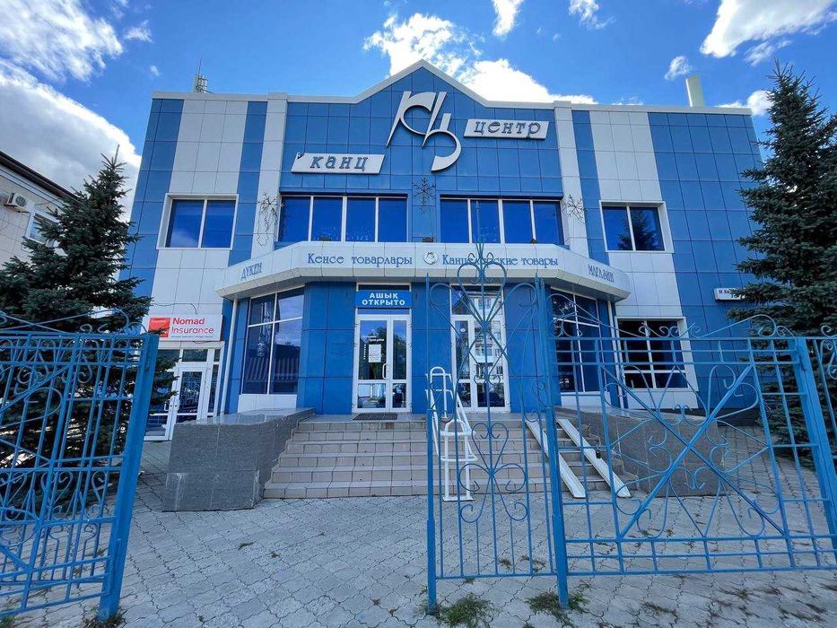 Продажа здания, 930м2, 26 соток, 2004г, 1 линия ул. Хакимжанова