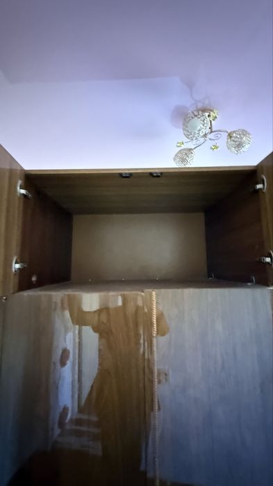 Шкаф спальный для вещи