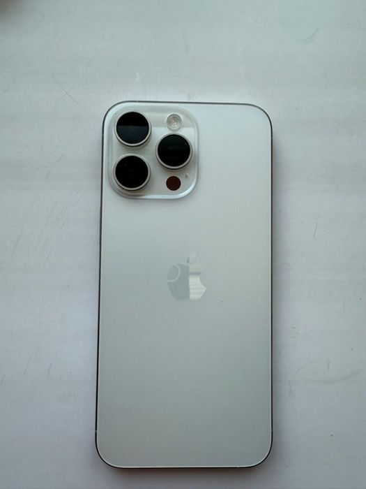 Продам айфон 15 про макс