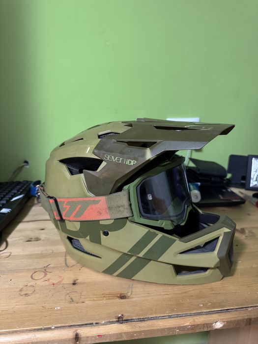 Vand casca full face 7IDP 23 ABS verde L