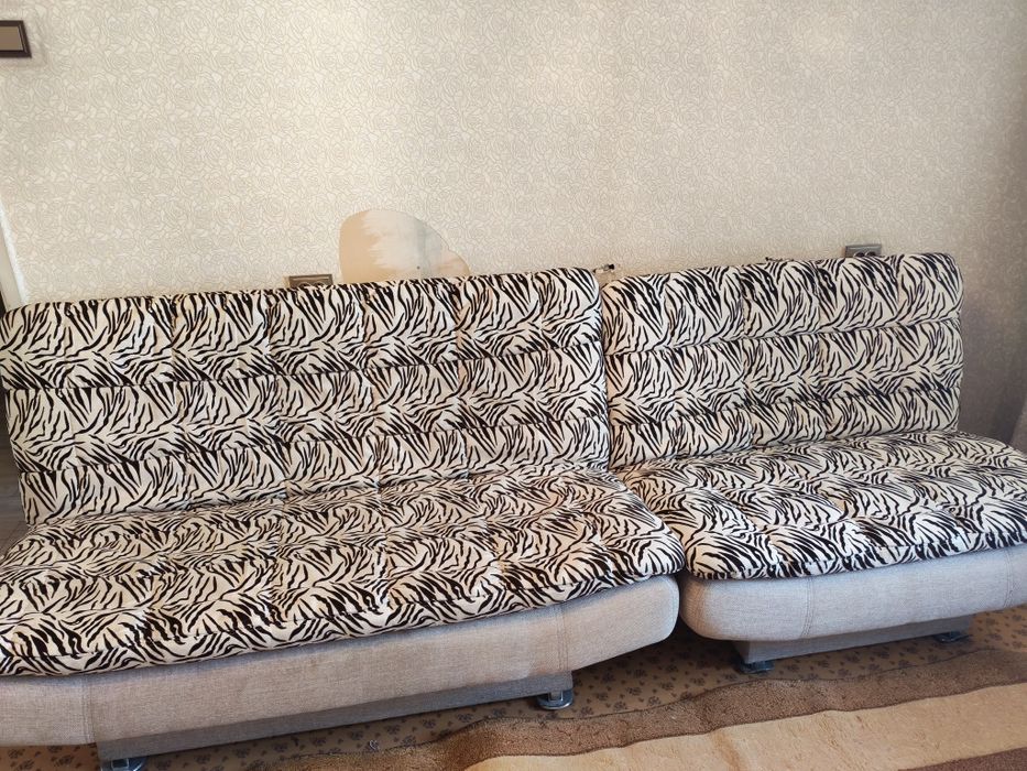 Продам диваны б/у.