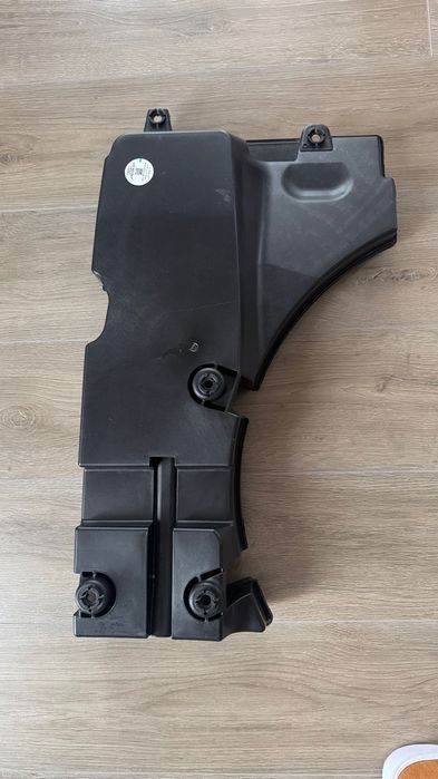 Субуфер за AUDI Q7 4M 2017