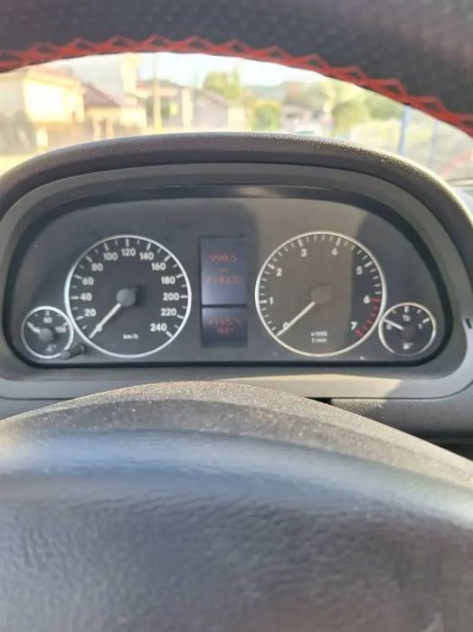 MERCEDES-BENZ A-Class 2010 — imagine 4
