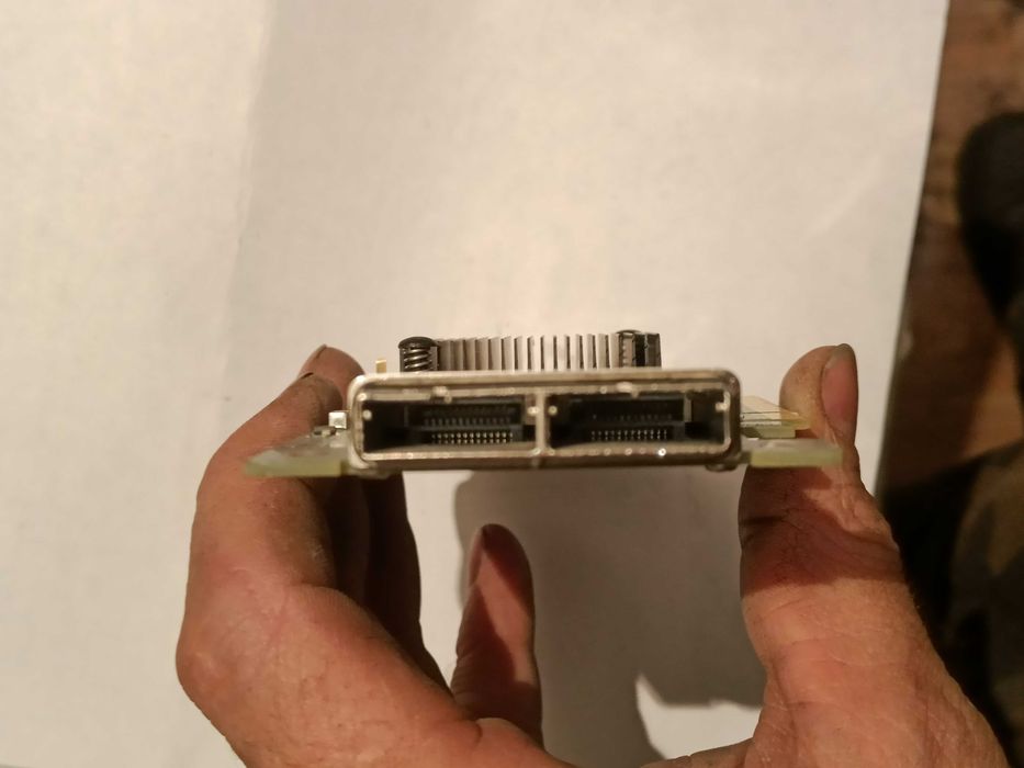 Продам адаптер шины хоста (HBA) "LSI SAS 9200-8e" PCI Express