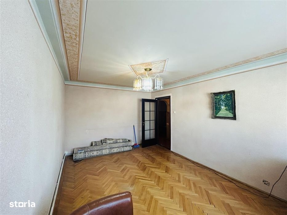 Apartament 3 camere, 76 mp, 2 balcoane, zona Siretului — fotografia 1