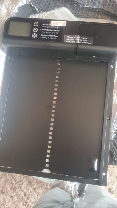Ușă Automată Inteligentă pentru Coteț Găini / Animale