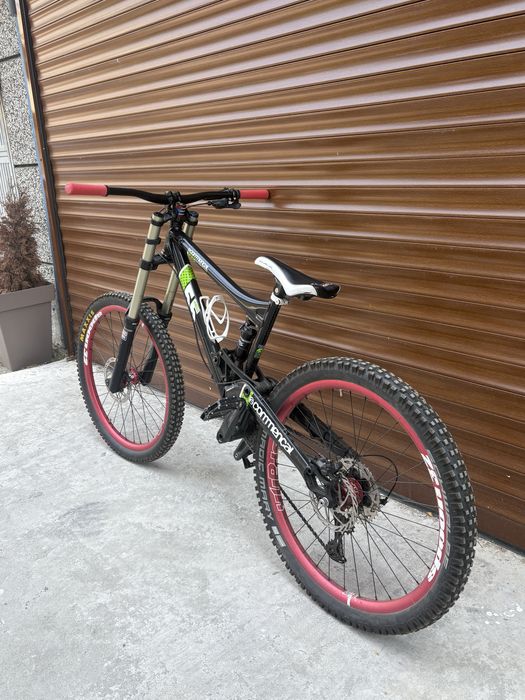 Dh колело Commencal meta 55