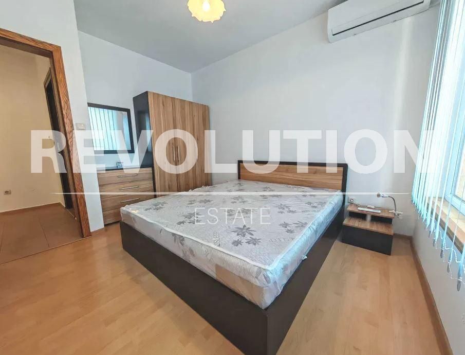 Дава се под наем Двустаен апартамент в Варна, Левски - 60 кв.м за 440 € - Снимка #2