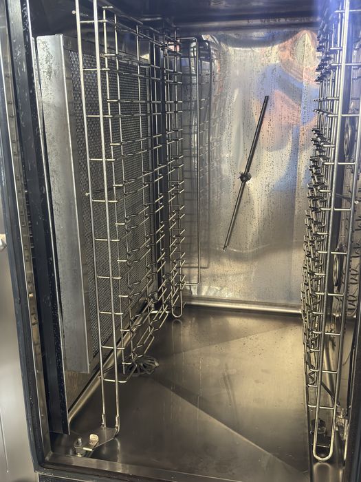 Професионален Газов Конвектомат Electrolux air-o-steam 10x GN 1/1 на Стойка