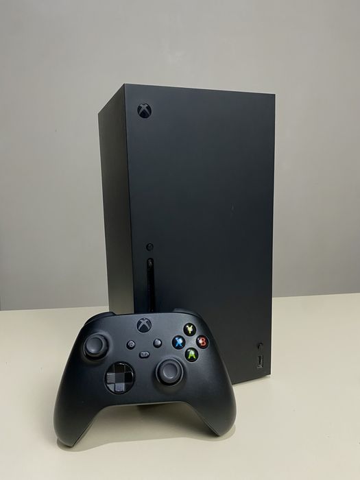 Xbox series X в хорошем состояний