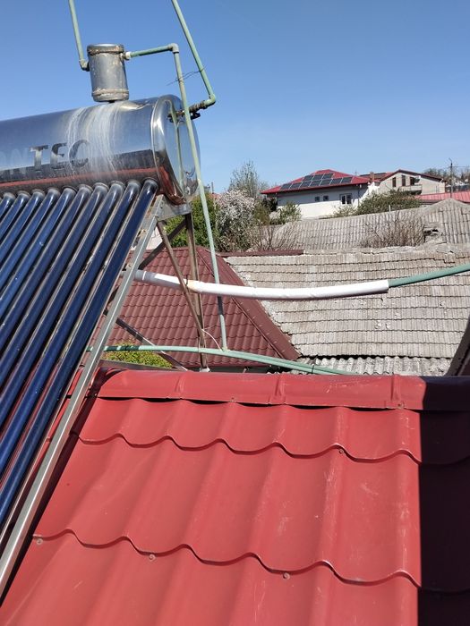 Panouri solare apă caldă