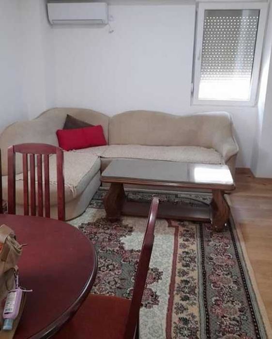 Дава се под наем Двустаен апартамент в Пловдив, Гагарин - 65 кв.м за 214.2 € - Снимка #2