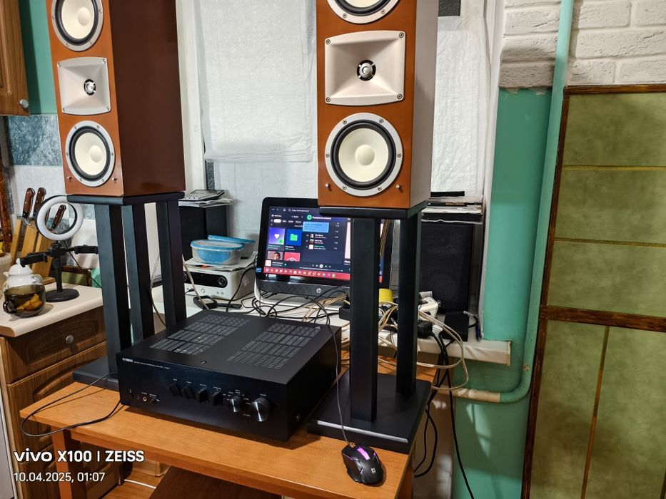 Акустика Yamaha ns 2hx .