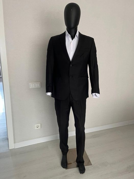 Костюм в отличном состоянии