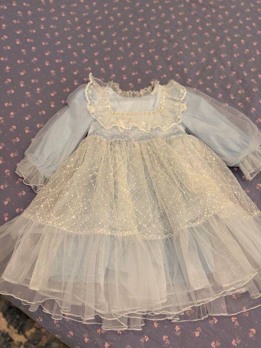 Продаётся платье для девочек !