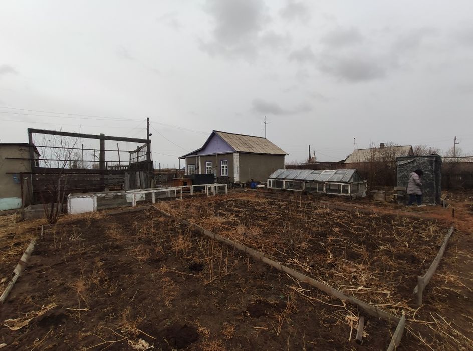 Продаю хороши дом. от города! Не долеко