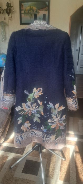 Продам пальто демисезонное