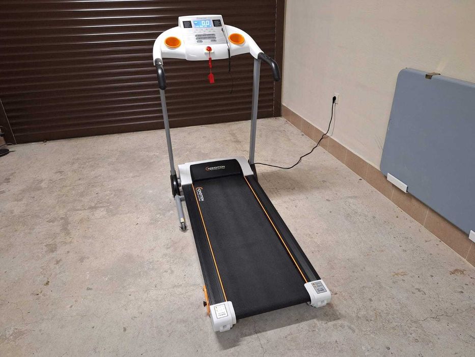 Бягаща пътека нова