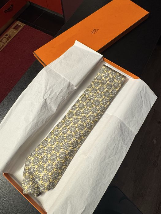 cravata hermes originala