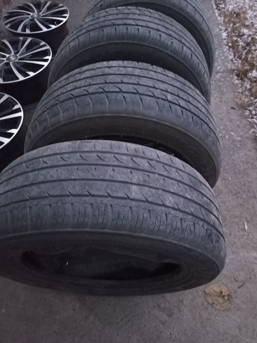 Резина летняя, диаметр 15.