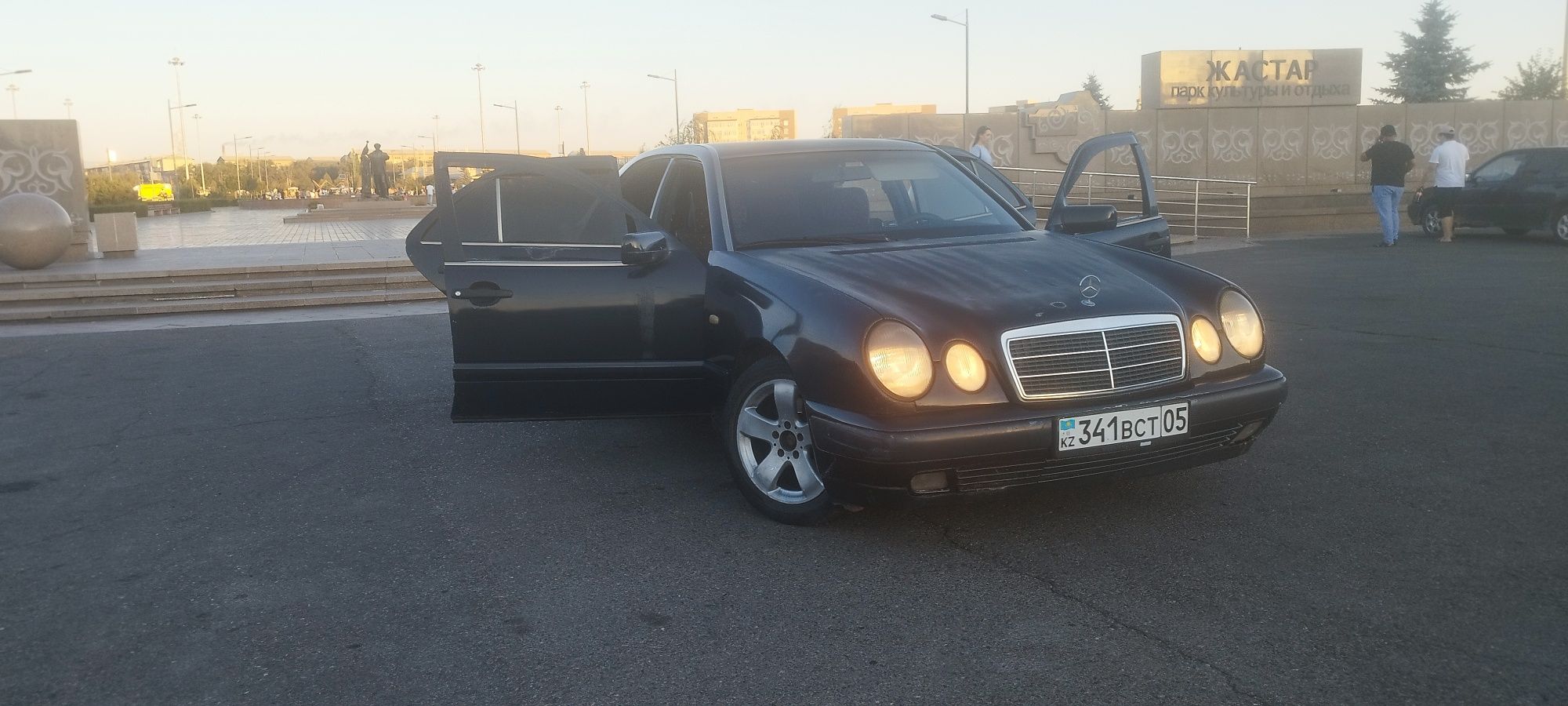 Mercedes e200 1996