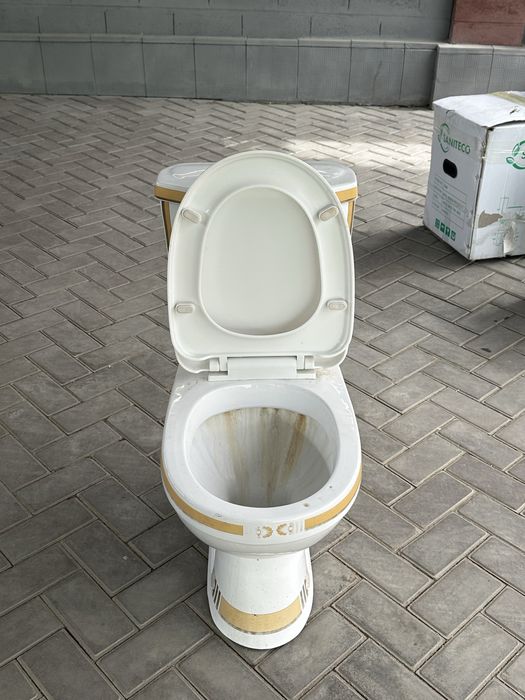 Б/у 3 разные унитазы