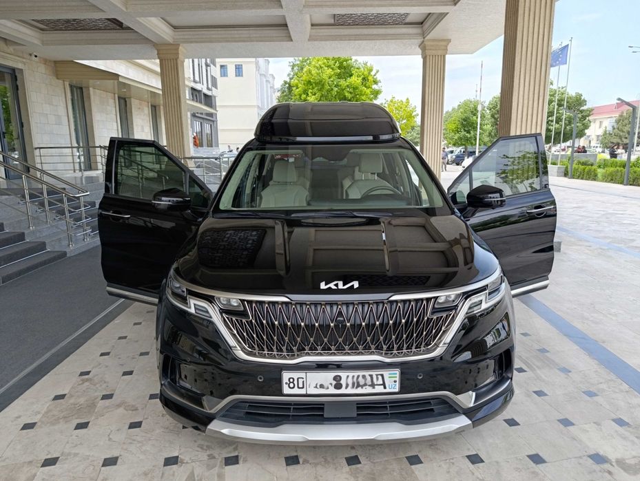 Продаётся «Kia Carnival HIGH LIMOUSINE»