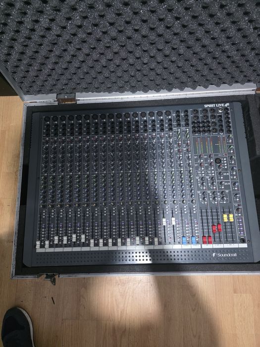 Mixer SoundCraft