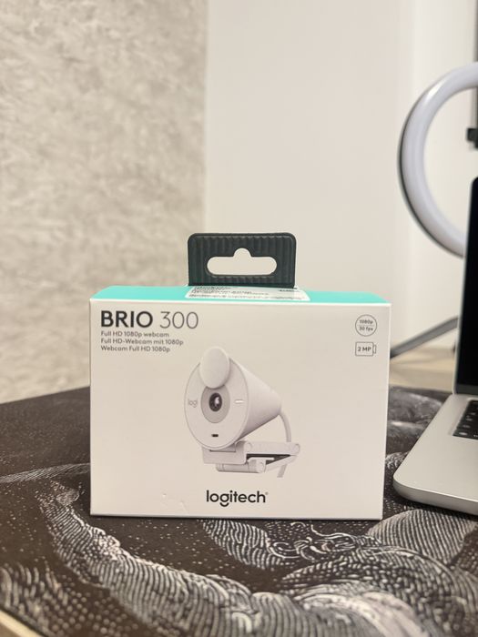 Камера Logitech Brio 300 FULL HD 1080p