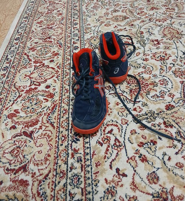 продам борцовки 34размер