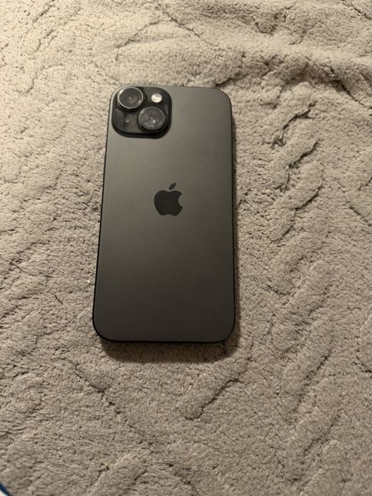 Vând iphone 15 stare foarte buna!!