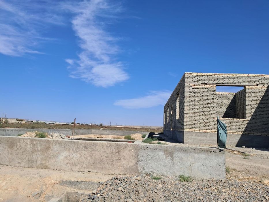 Qiziltepada Hovli sotiladi 4 sotix