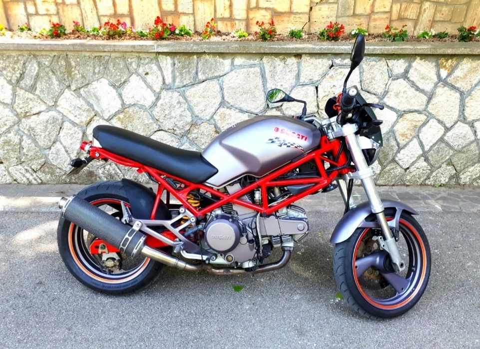Ducati Monster 600 nu Kawasaki Honda Yamaha Suzuki KTM CF moto